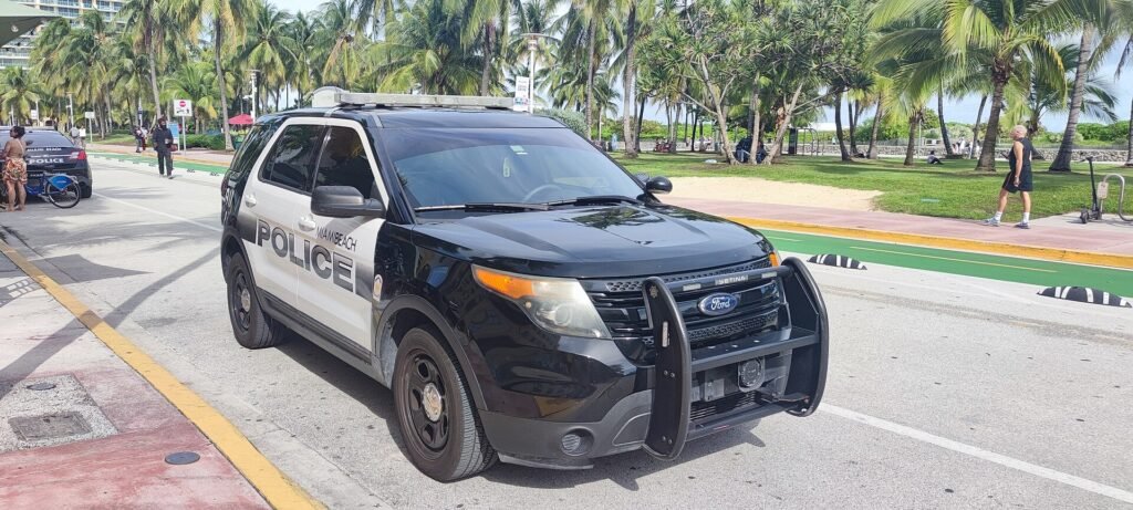 Ford Police Car - Miami Beach (Florida)