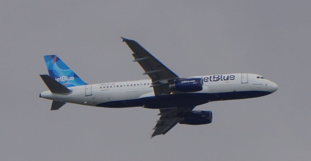 N594JB - Airbus A320-232 - JetBlue Airways 09 Nov 2021 San Juan (SJU) ✈ Fort Lauderdale (FLL) B61454 — [EST] STD 10:30 A