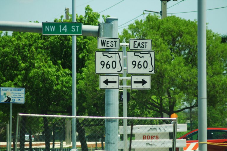 One of Florida's newest state roads (posted in mid-2015), this route lines the northern side roads of the Dolphin Expres